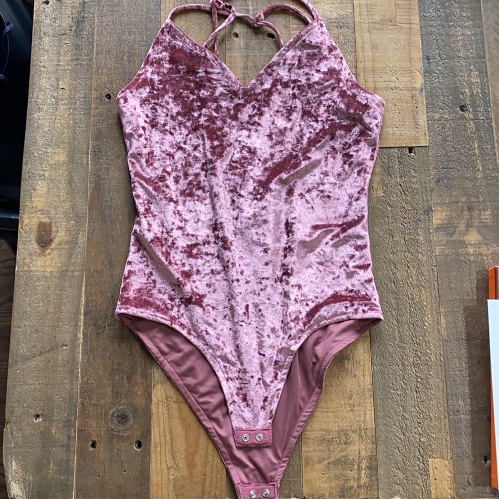 Revolve bodysuit - Picture 6 of 9
